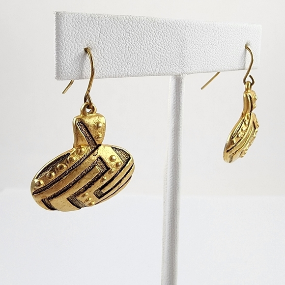 Chico's dangle earrings with metal tooling antique gold tone black details - Picture 8 of 11